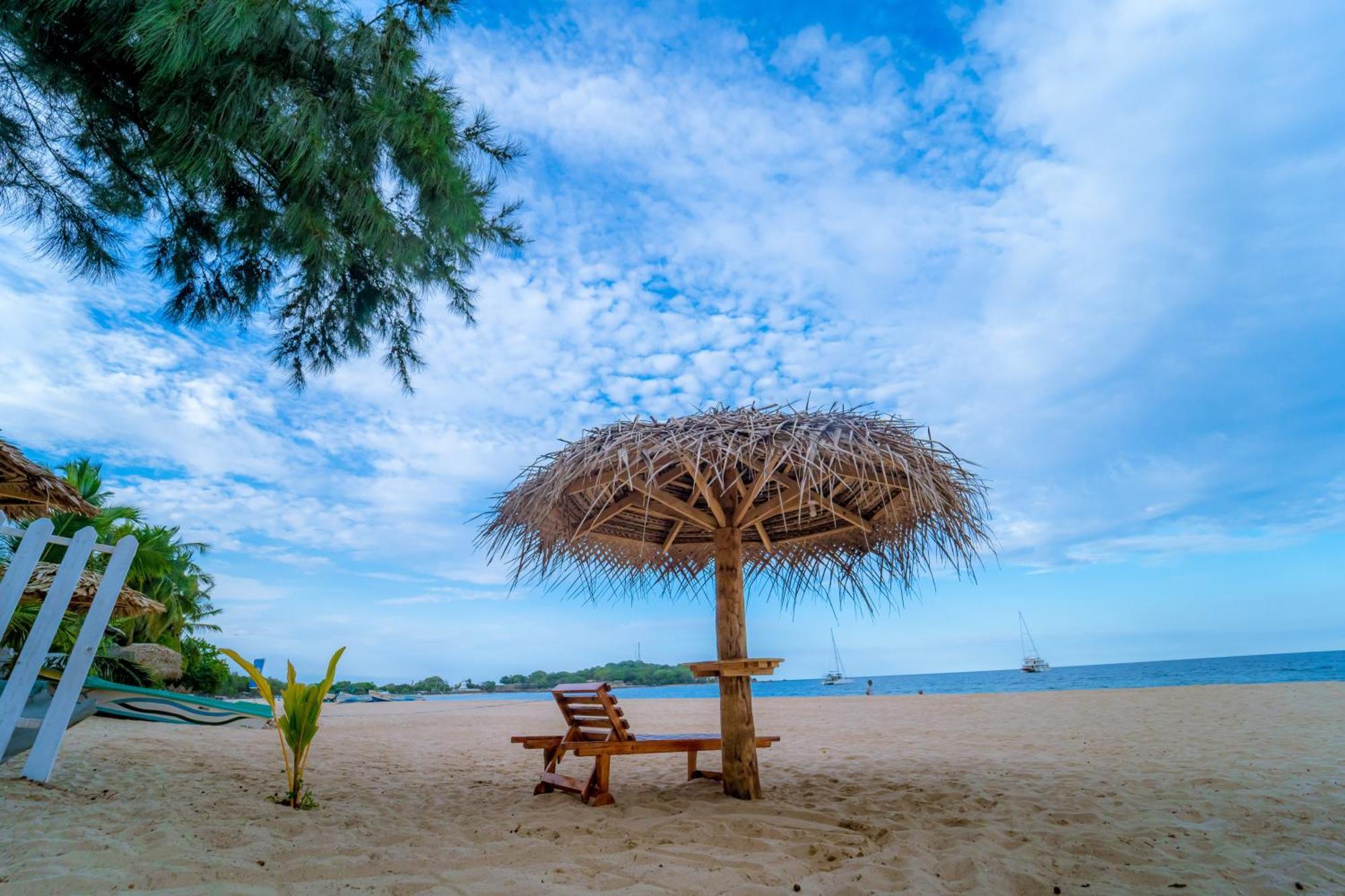Trinco Beach By Dsk Trincomalee Exterior photo