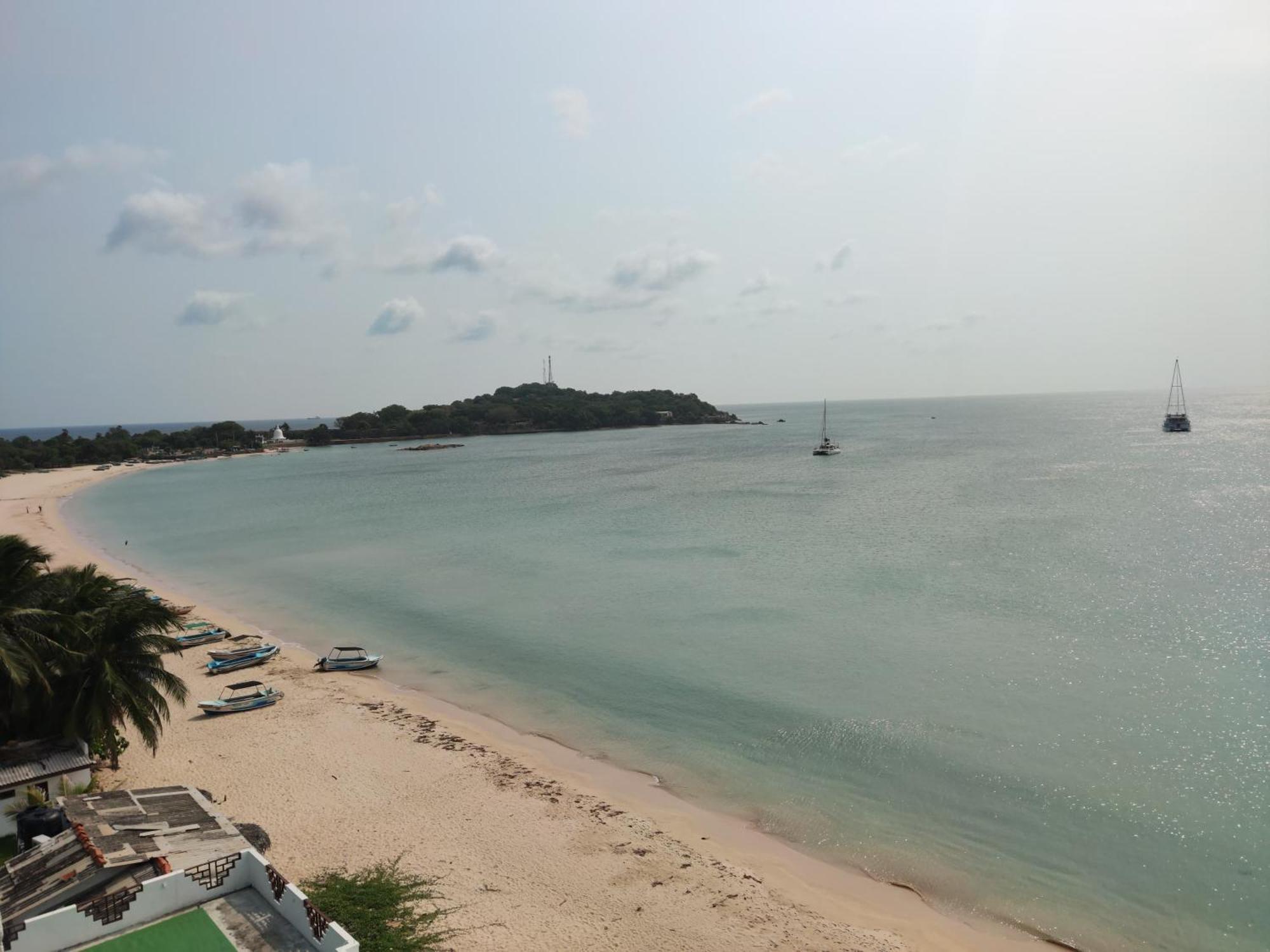 Trinco Beach By Dsk Trincomalee Exterior photo